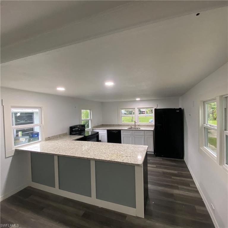 MOBILE MANOR - Residential