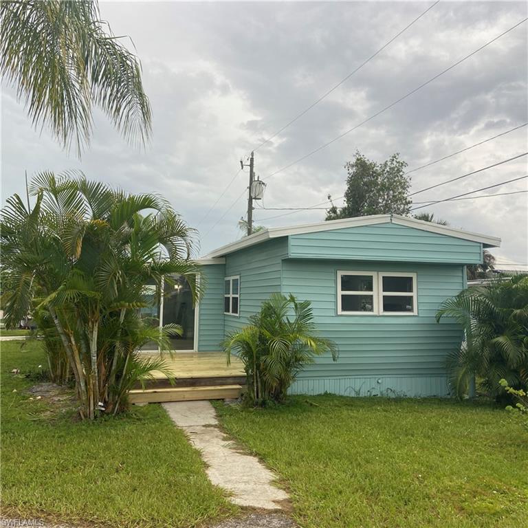 MOBILE MANOR - Residential