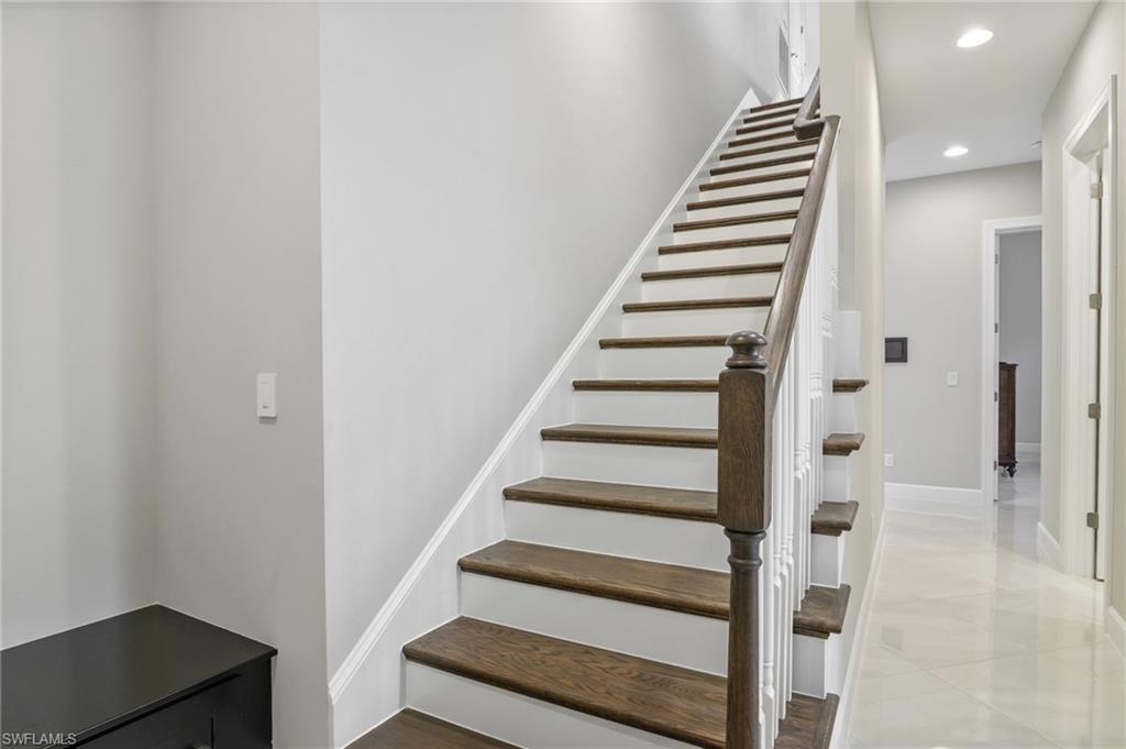 ESPLANADE - Residential