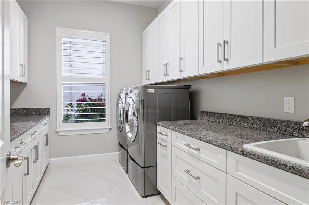 ESPLANADE - Residential