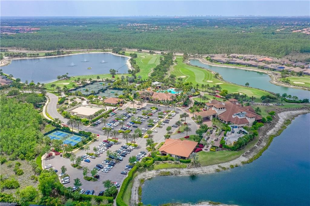 ESPLANADE - Residential