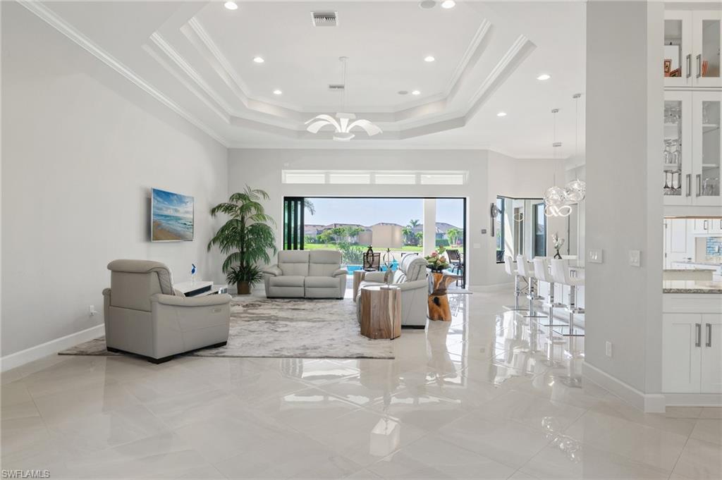 ESPLANADE - Residential