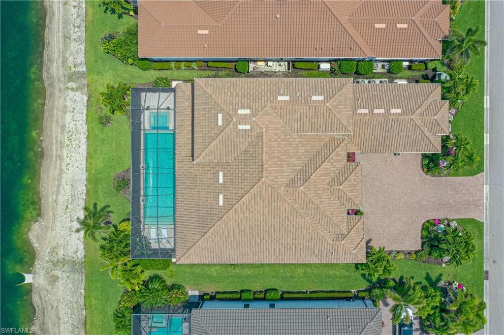 ESPLANADE - Residential