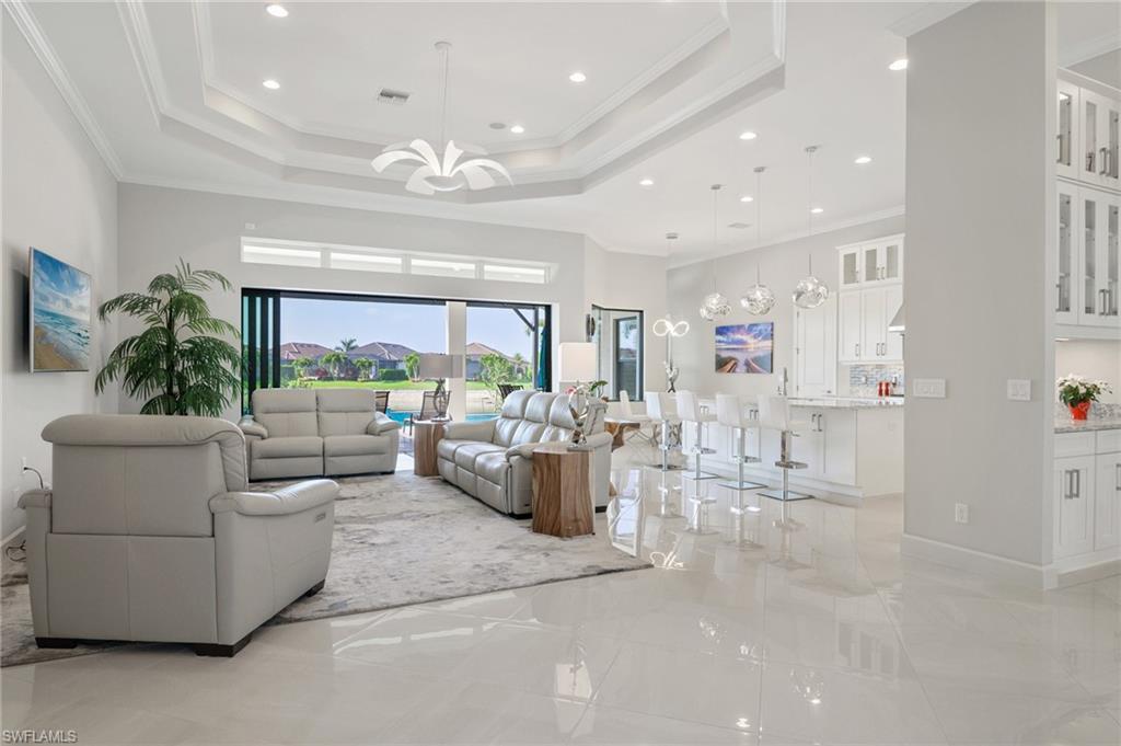 ESPLANADE - Residential