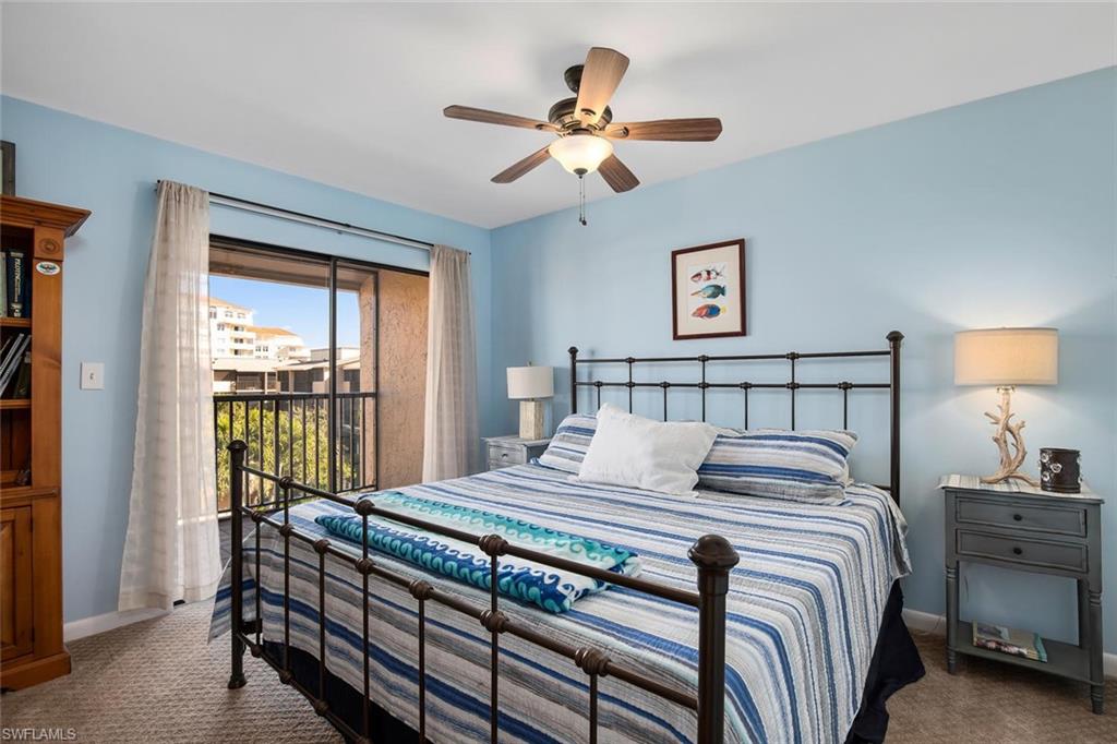 TOWN HOUSE SQUARE - Residential