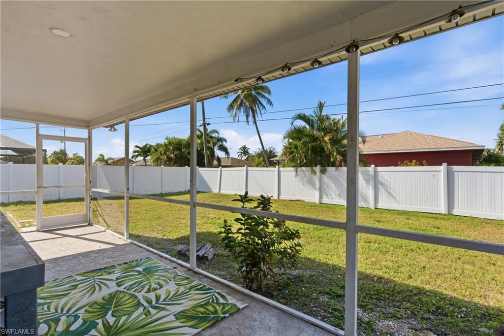 CAPE CORAL - Residential