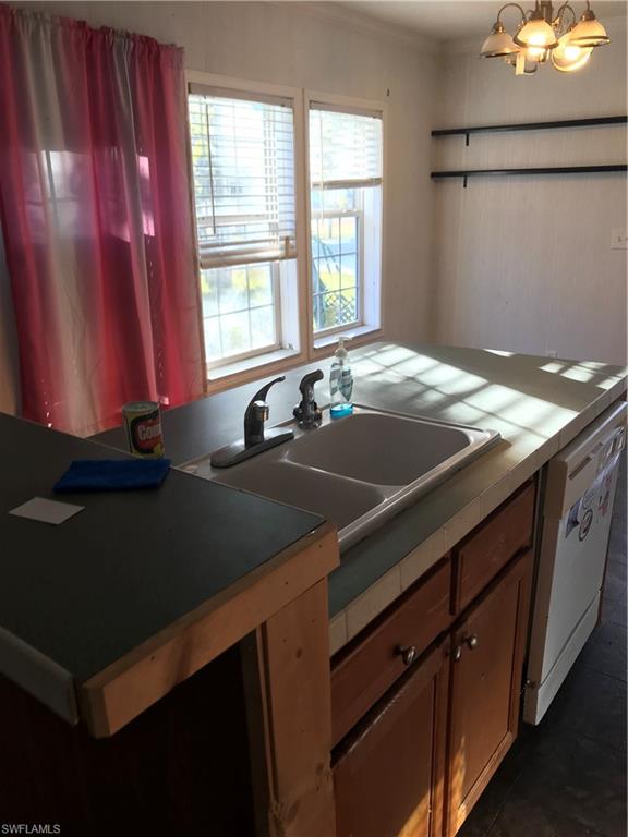 RIVER OAKS - Residential