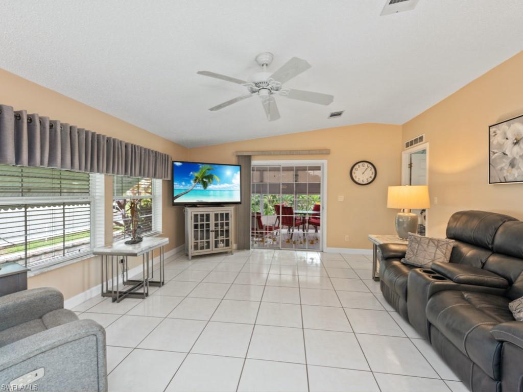 RIVERWOOD - Residential