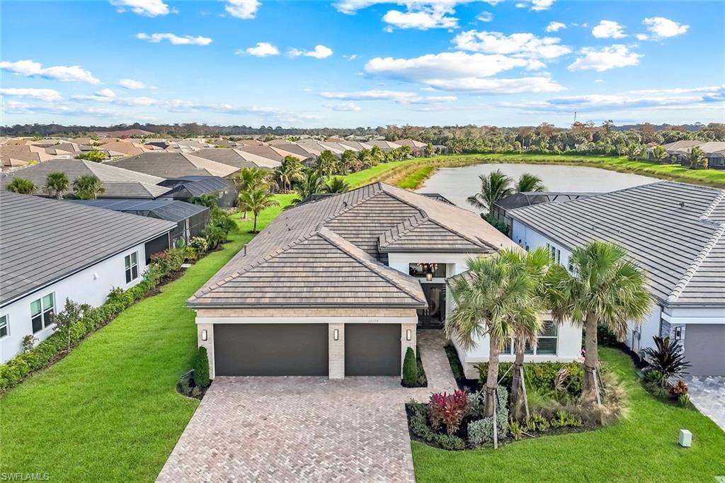 VALENCIA TRAILS - Residential