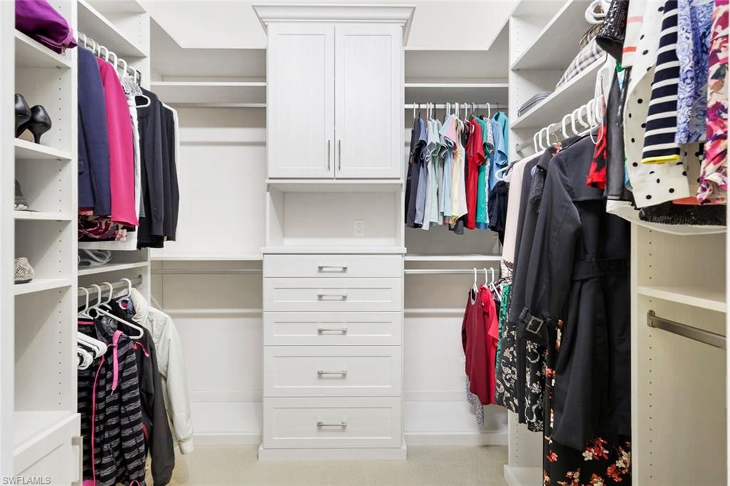 VALENCIA TRAILS - Residential