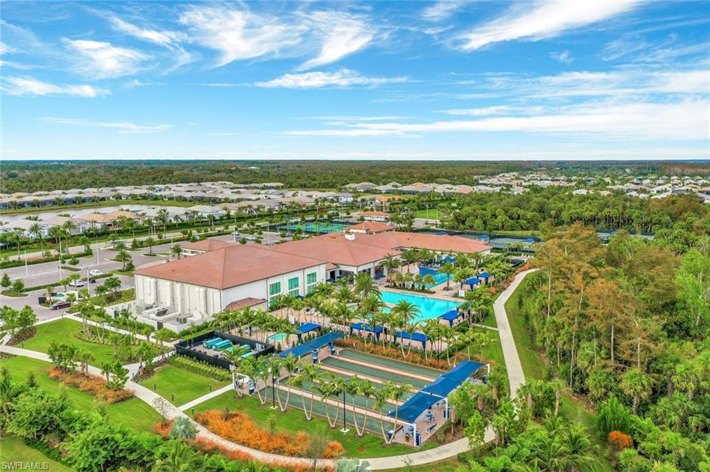 VALENCIA TRAILS - Residential