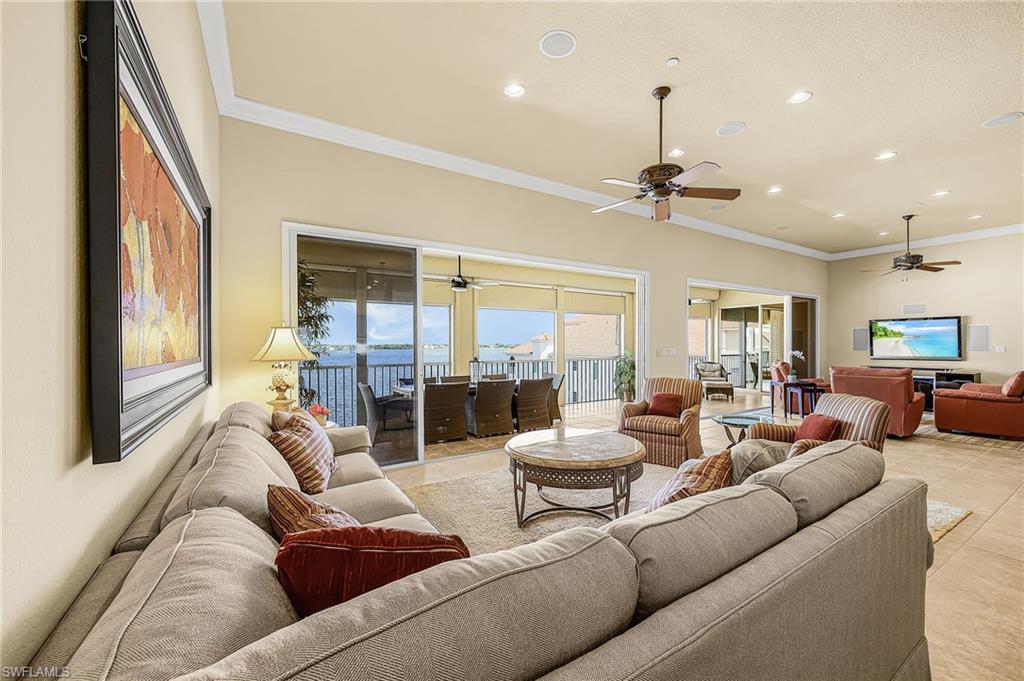PARADISE POINTE II - Residential