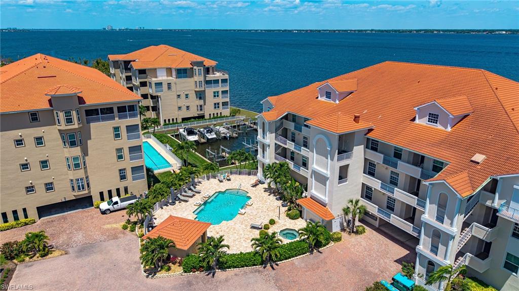 PARADISE POINTE II - Residential