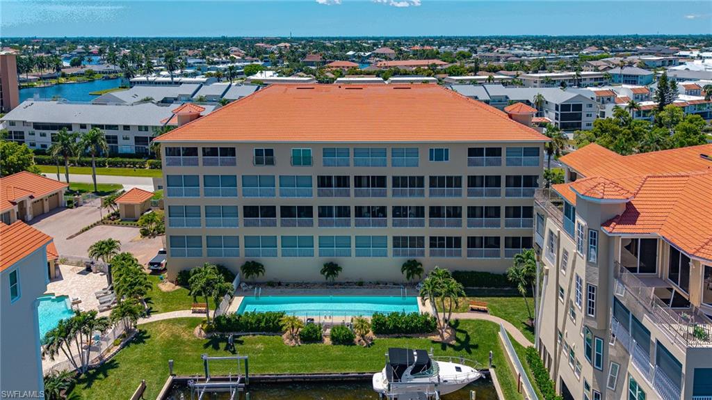 PARADISE POINTE II - Residential