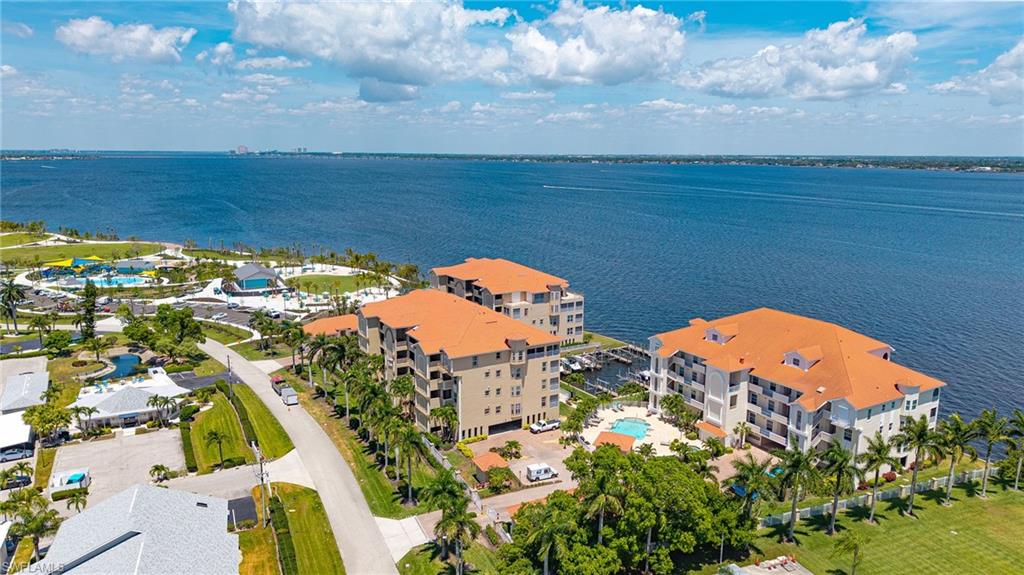 PARADISE POINTE II - Residential