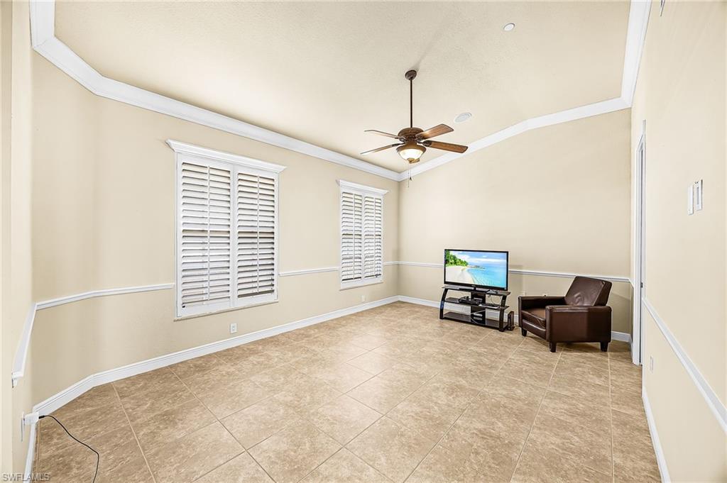 PARADISE POINTE II - Residential