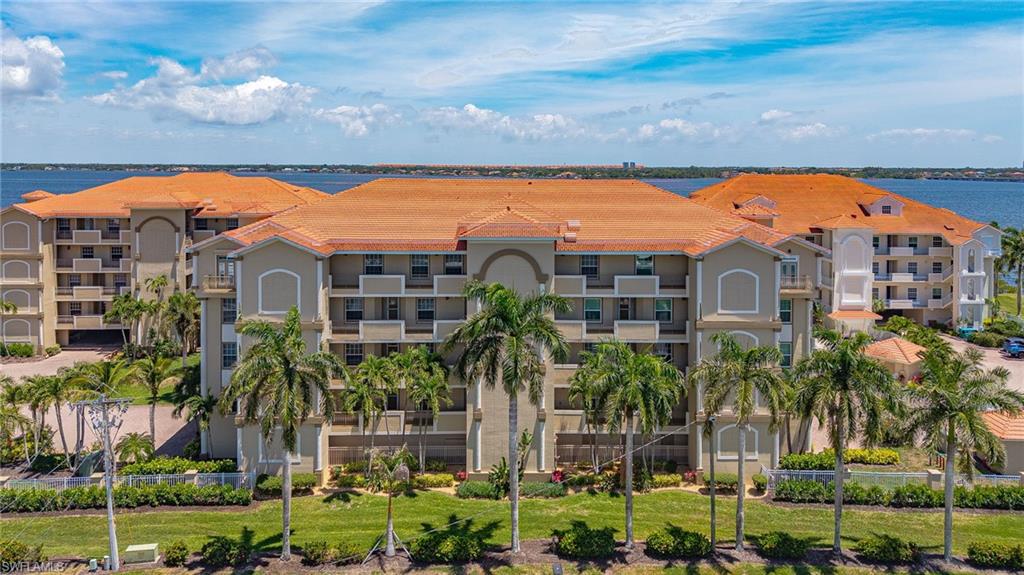 PARADISE POINTE II - Residential