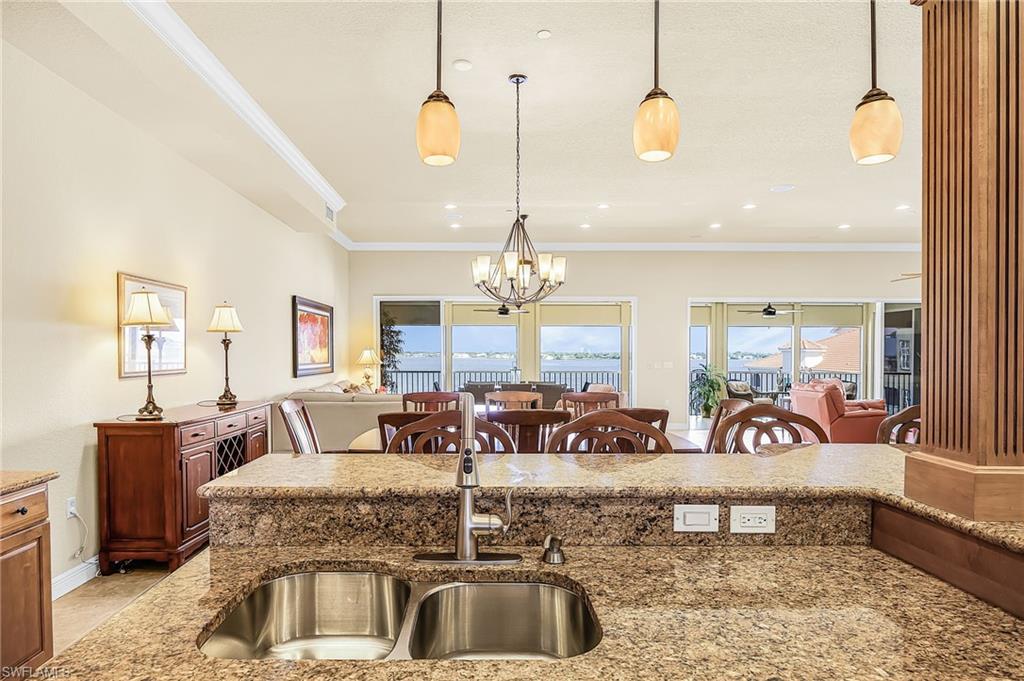 PARADISE POINTE II - Residential