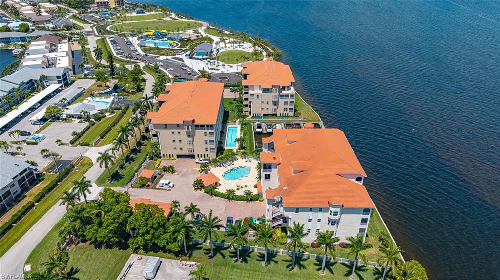 PARADISE POINTE II - Residential