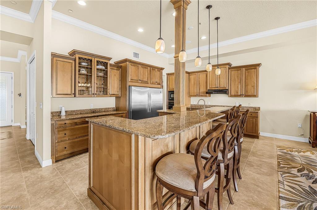 PARADISE POINTE II - Residential