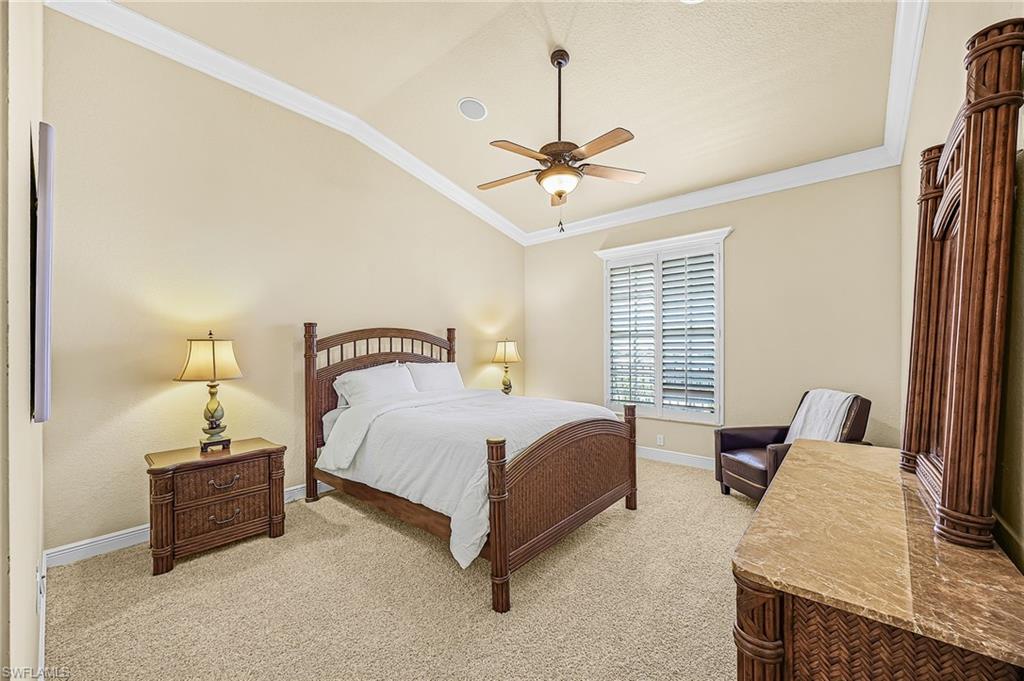 PARADISE POINTE II - Residential
