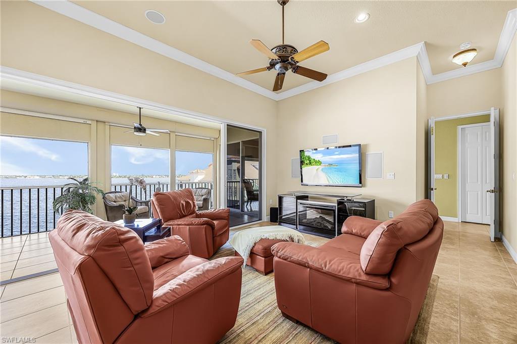 PARADISE POINTE II - Residential