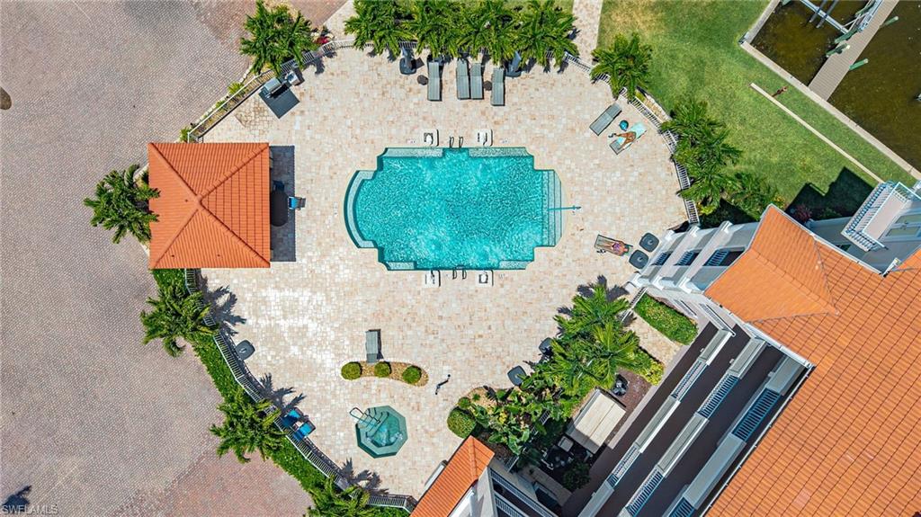 PARADISE POINTE II - Residential