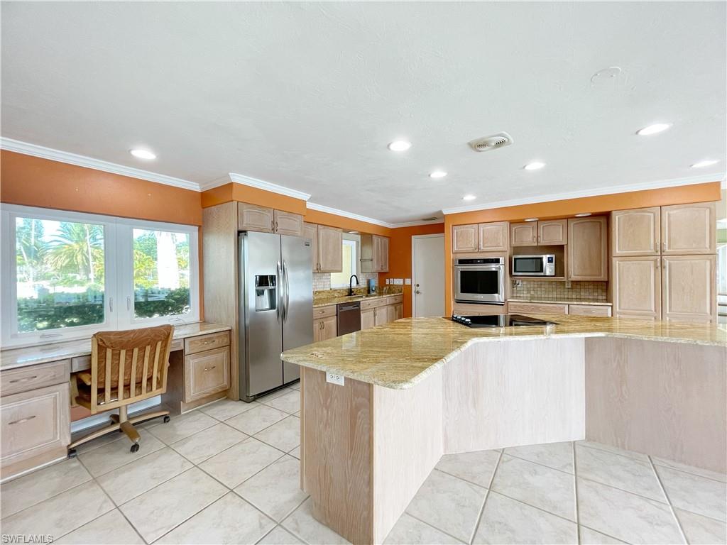 SHELL MOUND PARK - Residential