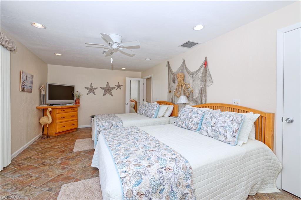 SHELL MOUND PARK - Residential