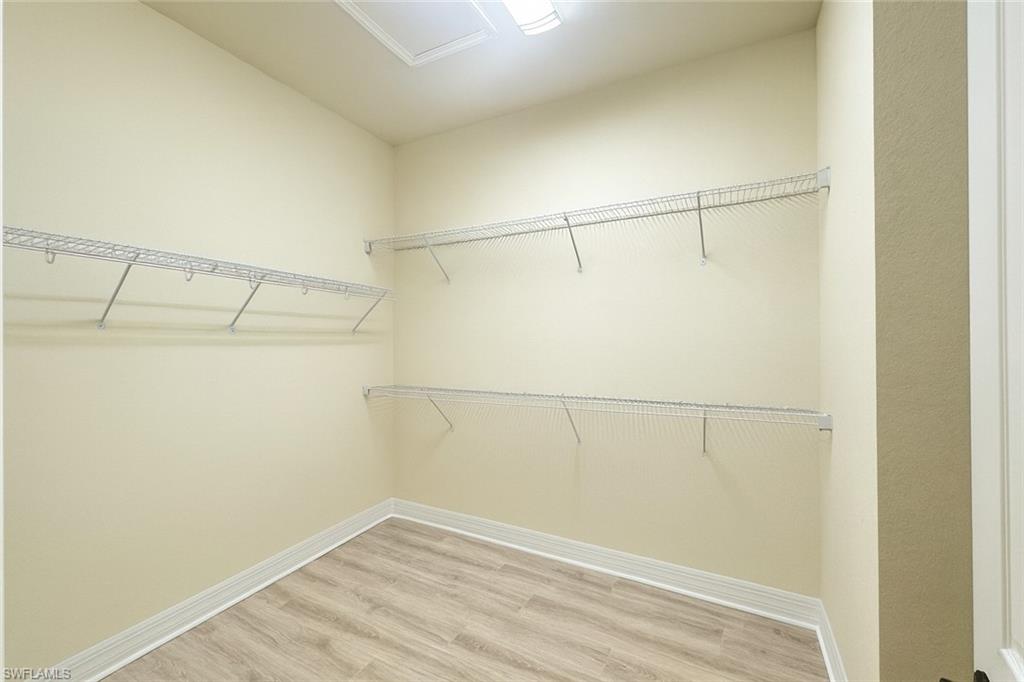 REFLECTION ISLES - Residential