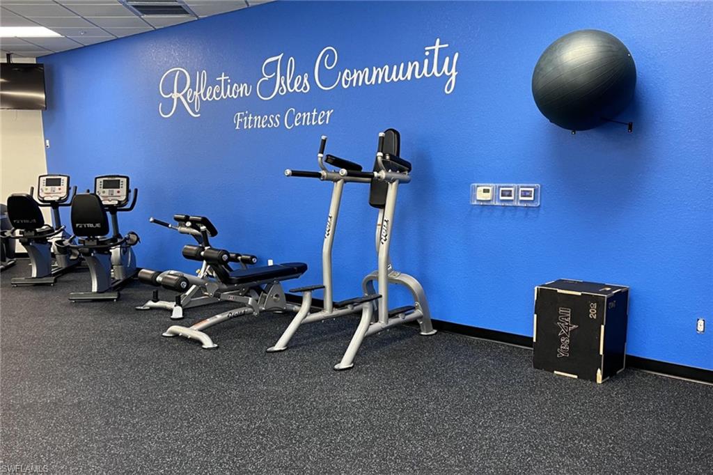 REFLECTION ISLES - Residential