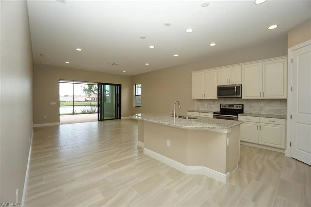 Naples, Florida 34113, United States, 3 Bedrooms Bedrooms, ,2 BathroomsBathrooms,Residential,Active,98229