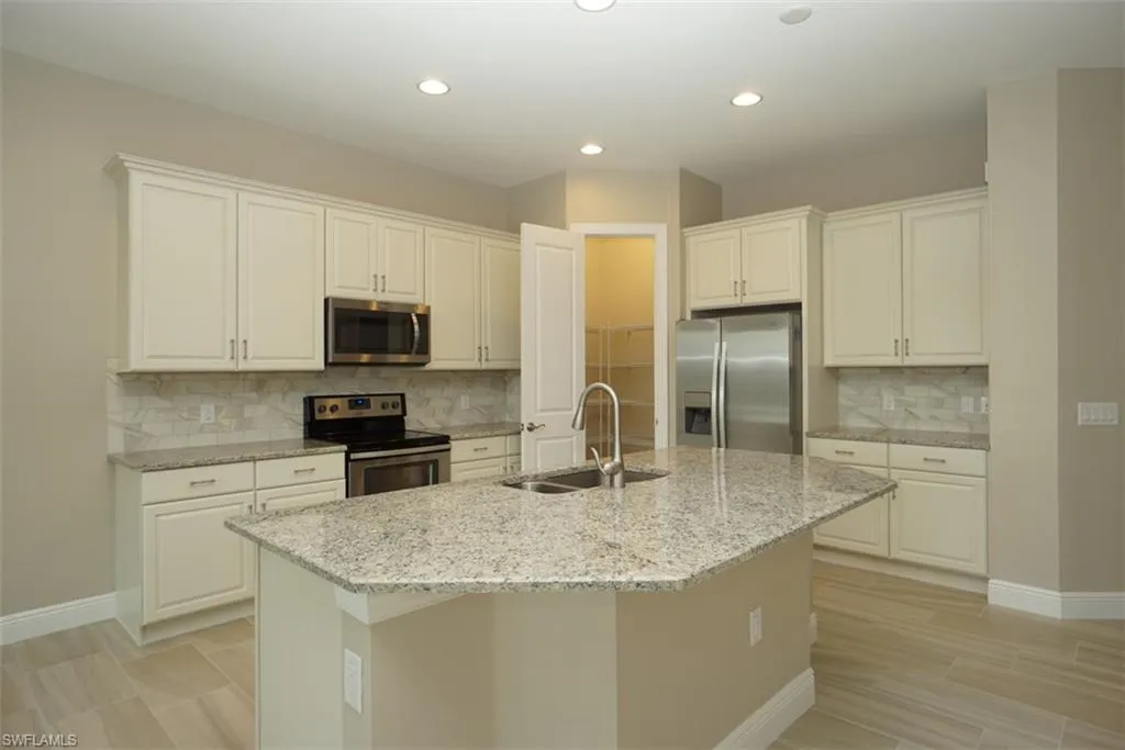 Naples, Florida 34113, United States, 3 Bedrooms Bedrooms, ,2 BathroomsBathrooms,Residential,Active,98229