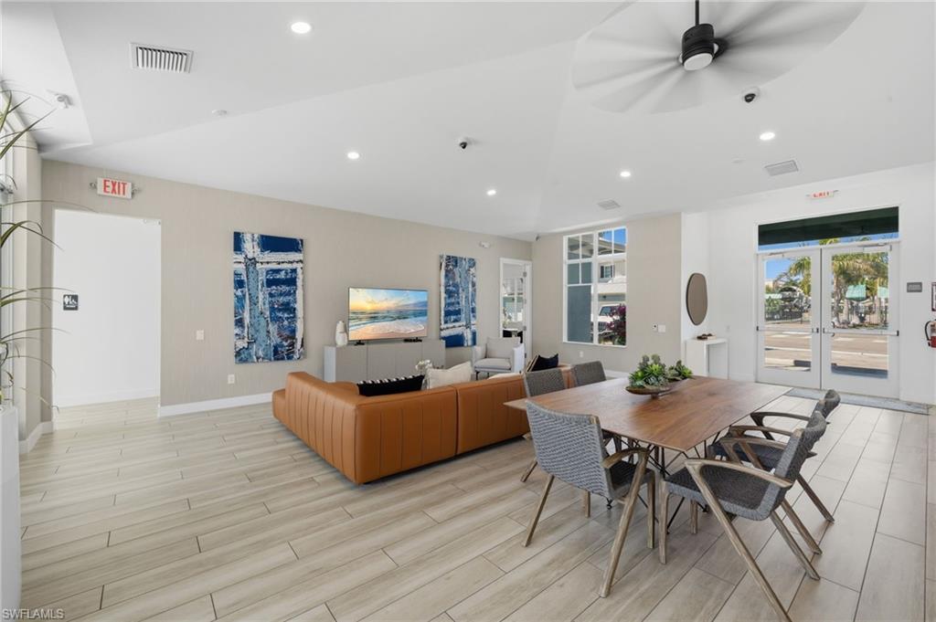 VILLA MAR BONITA BEACH - Residential