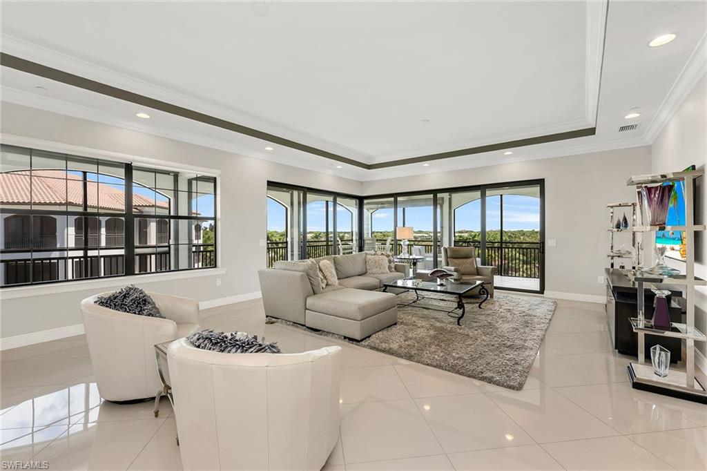 4711 Via Del Corso LN 402