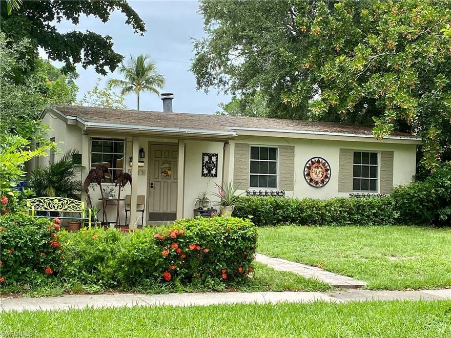 H2756 - Opportunity awaits with this home located on a quiet street in the desirable Lake Park neighborhood less than a mile to Naples pristine sandy beaches and the Gulf of Mexico.  Lake Park is also ideally situated within minutes of Naples finest dining and shopping as well as premier entertainment attractions, including the new Baker Park and the trendy Naples Design District.  The .16 acre lot with mature landscaping will make a great location to build the home of your dreams. For those considering a renovation, the cottage itself is charming, but will require extensive TLC including plumbing and a roof. Most original homes in Lake Park also sit below the required FEMA elevation.