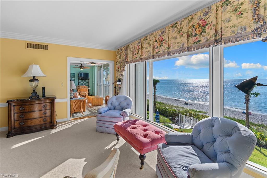 LAURENTIANS - Residential