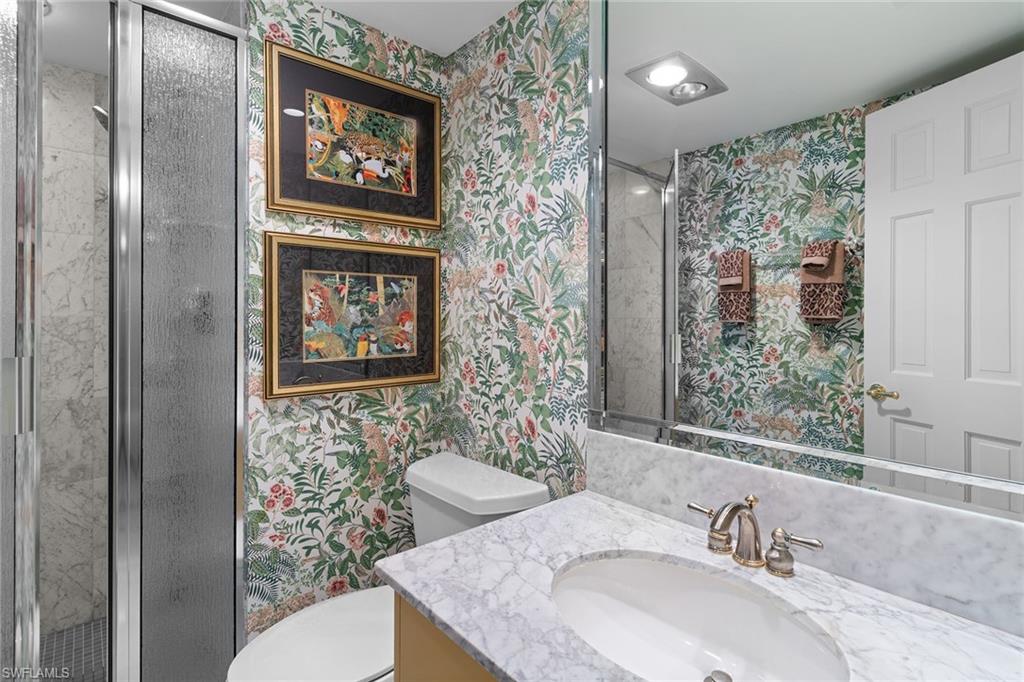 LAURENTIANS - Residential