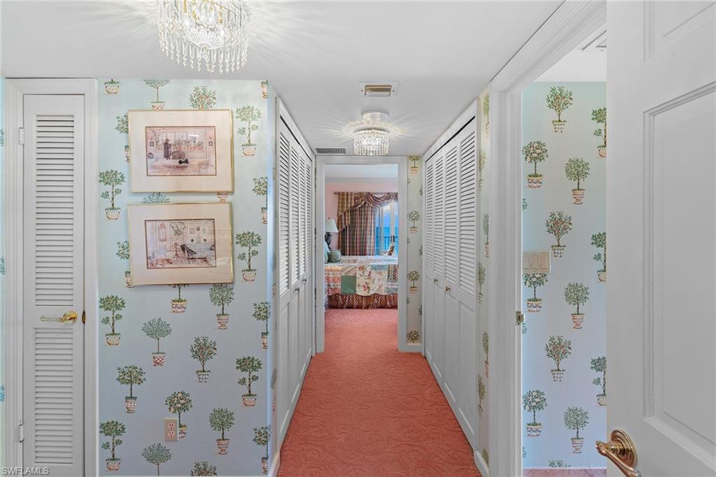 LAURENTIANS - Residential