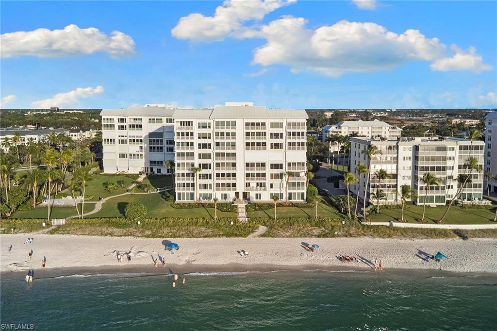 LAURENTIANS - Residential