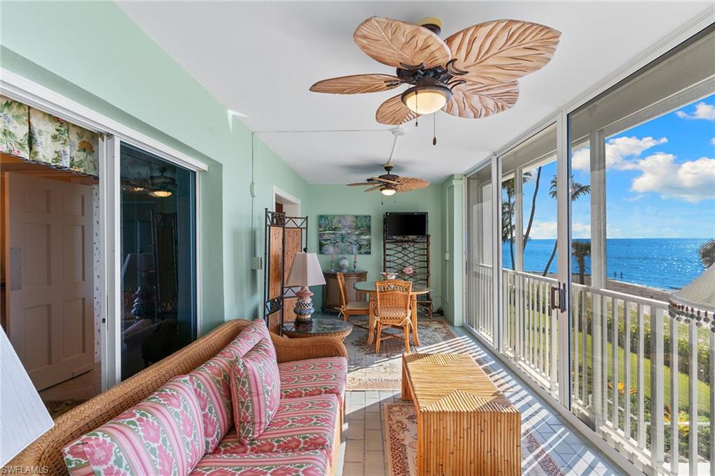 LAURENTIANS - Residential