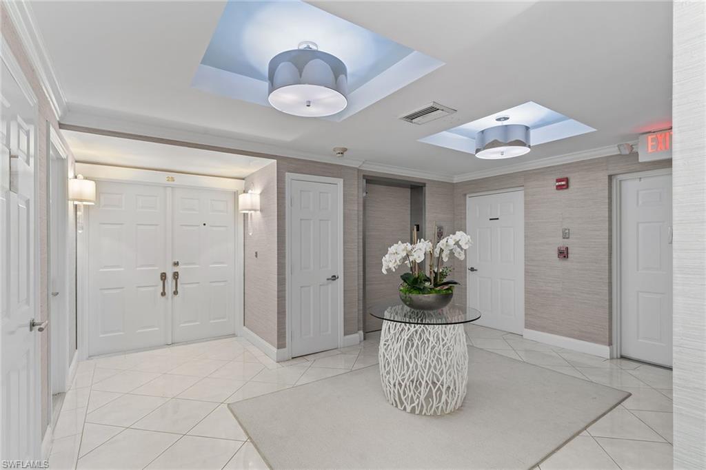 LAURENTIANS - Residential