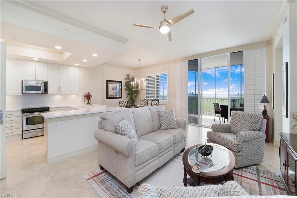 4761 West Bay BLVD 1102