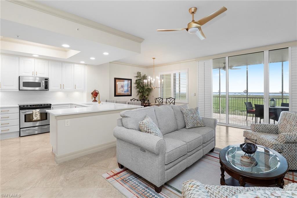 4761 West Bay BLVD 1102