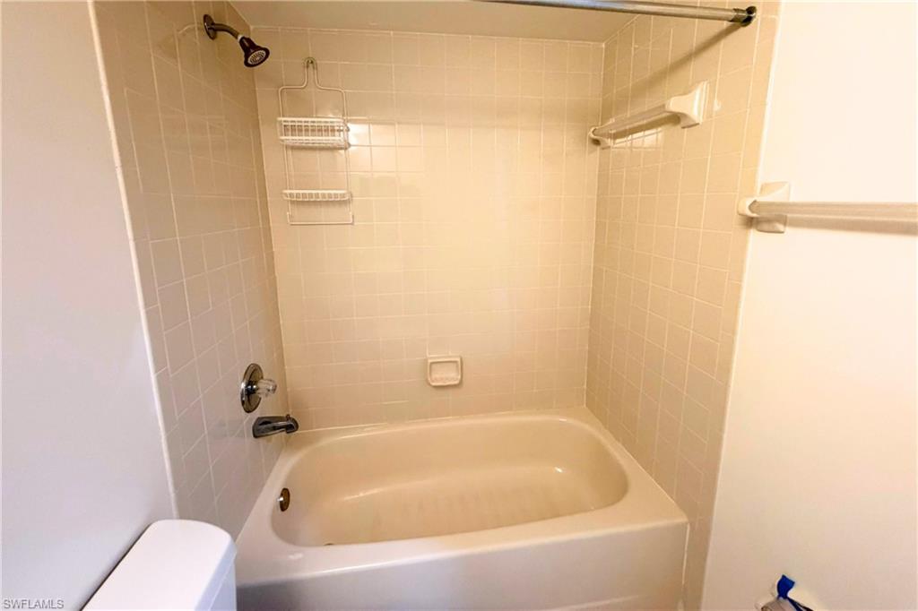 COUNTRY HAVEN - Residential Lease