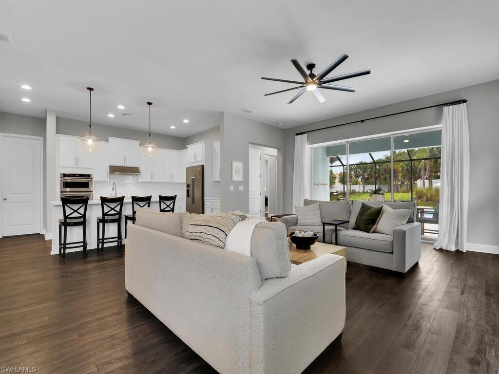 COMPASS LANDING - Residential