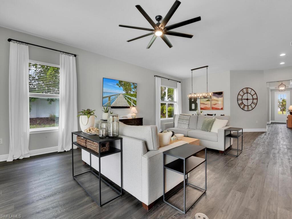 COMPASS LANDING - Residential