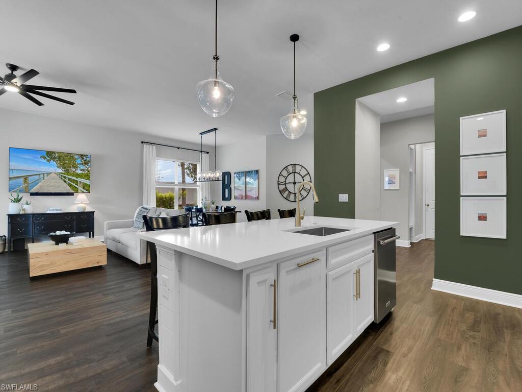 COMPASS LANDING - Residential