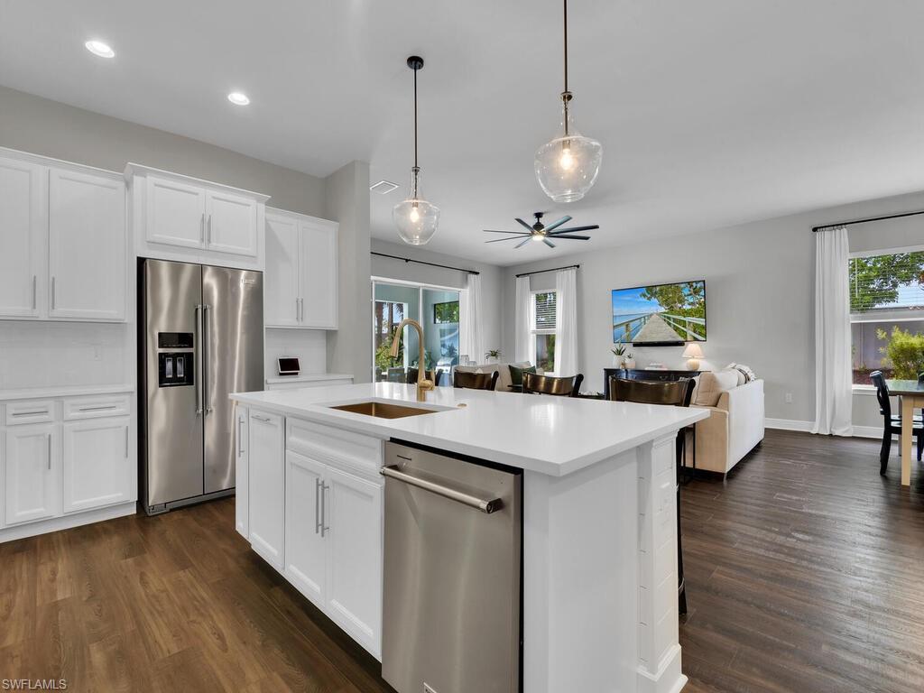 COMPASS LANDING - Residential