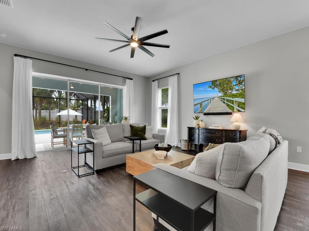 COMPASS LANDING - Residential